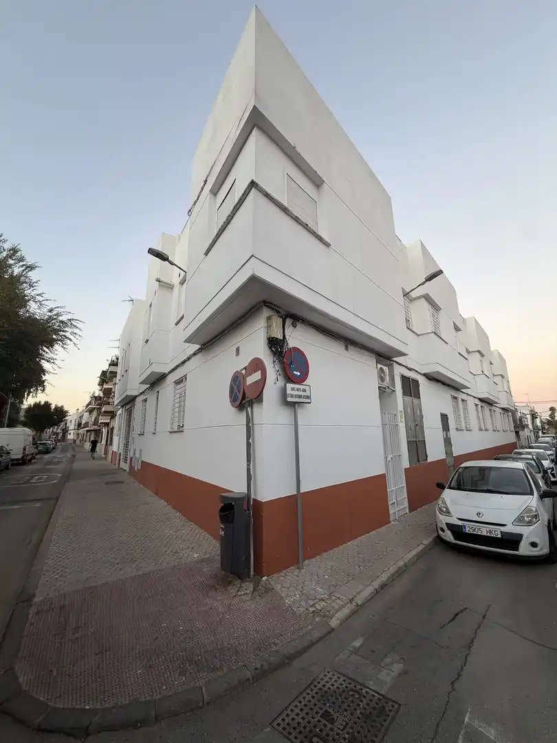Vista exterior de Pis en venda en La Pañoleta
