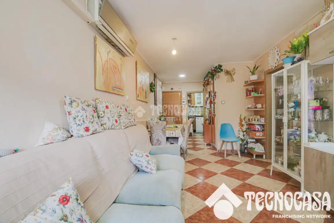 Wohnzimmer von Wohnung zum Verkauf in Badalona mit Klimaanlage und Balkon
