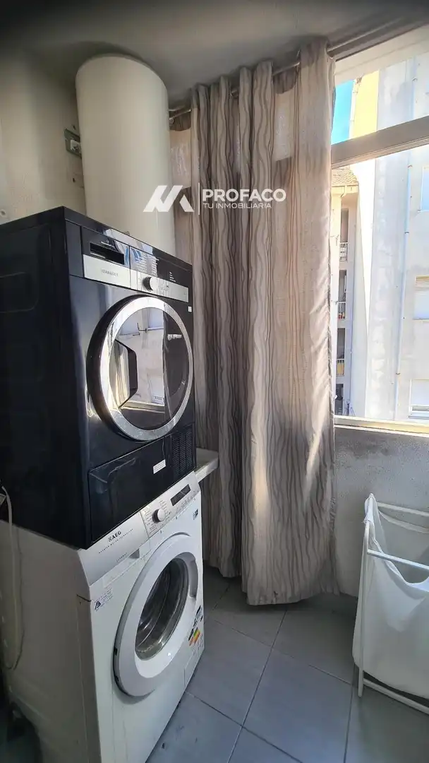 Terraza de Piso de alquiler en Ourense Capital  con Calefacción y Amueblado