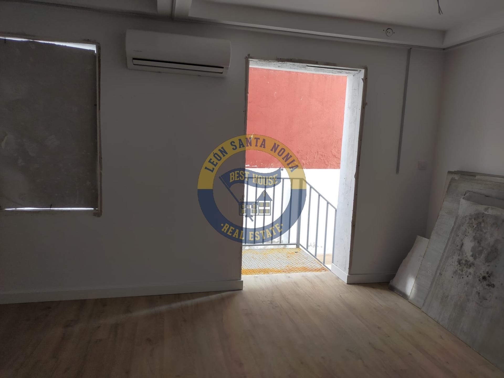 Planta baja for sale in León Capital   with Heating and Storage room
