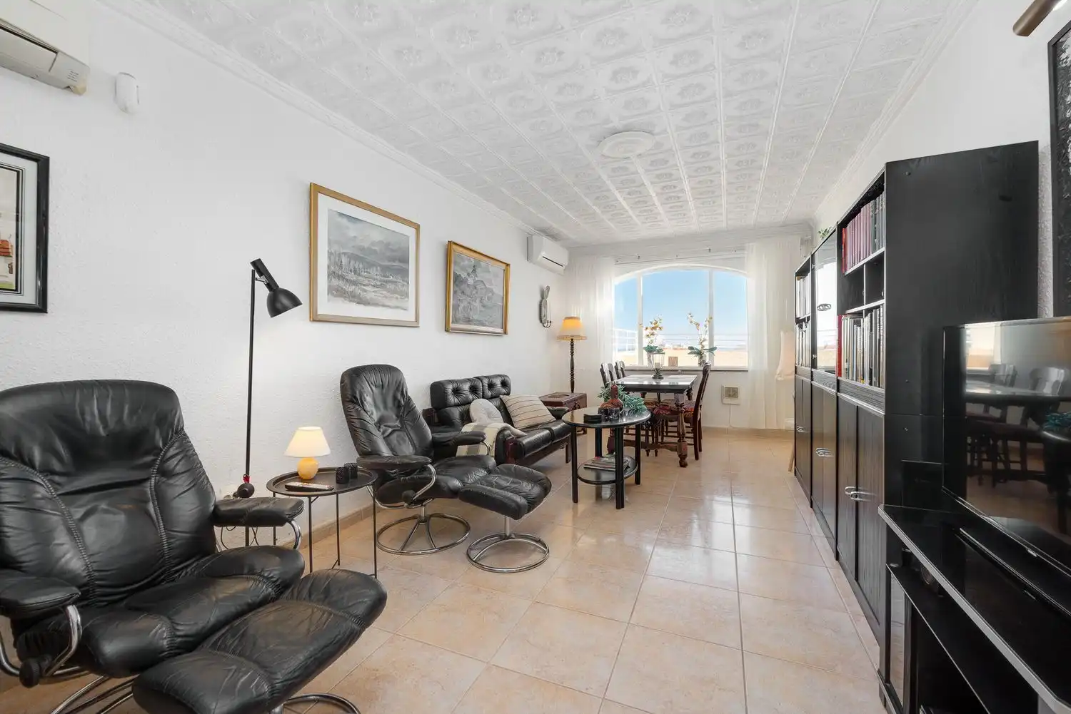 Sala de estar de Casa adosada en venta en Torrevieja con Aire acondicionado, Calefacción y Jardín privado
