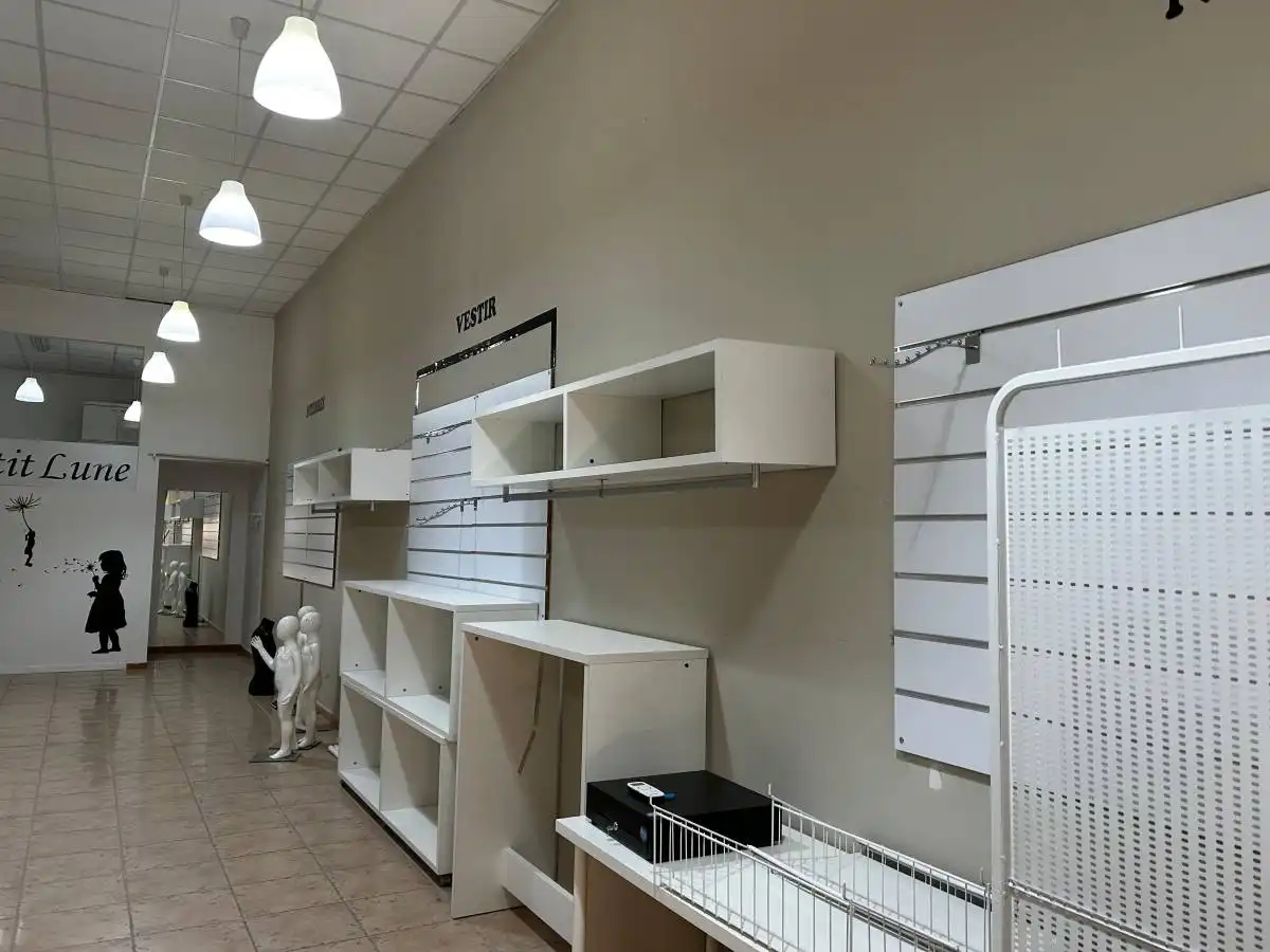 Business premises to rent in C. Juan Carlos I, imagen 4