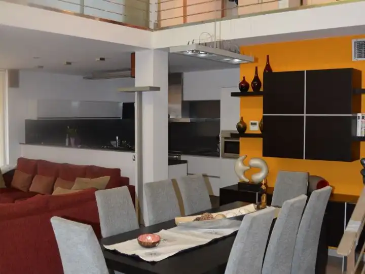 Triplex con giardino in vendita a Avenida de Polinyà 32, imagen 13