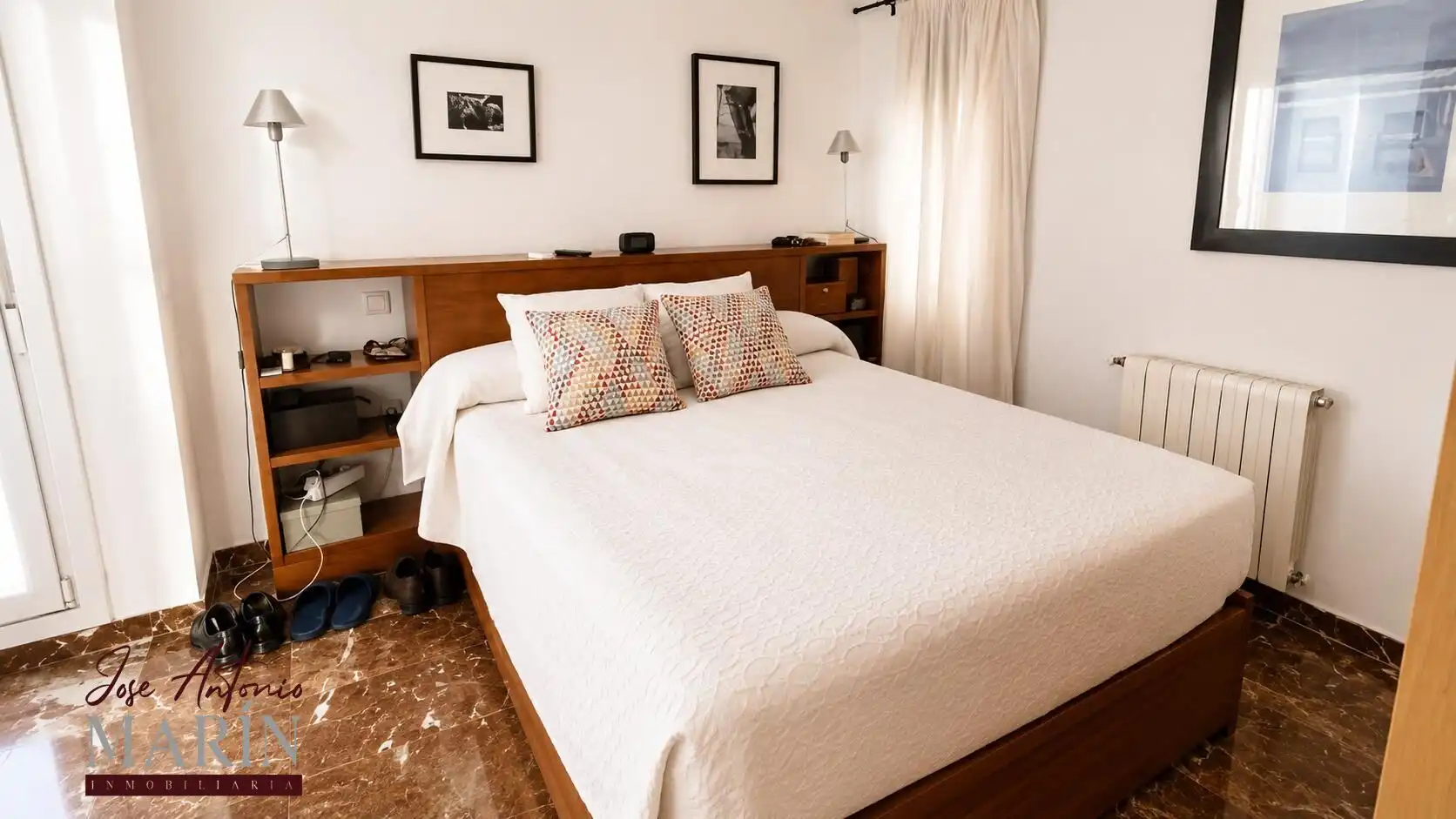 Schlafzimmer von Dachboden zum Verkauf in Badajoz mit Klimaanlage, Heizung und Abstellraum