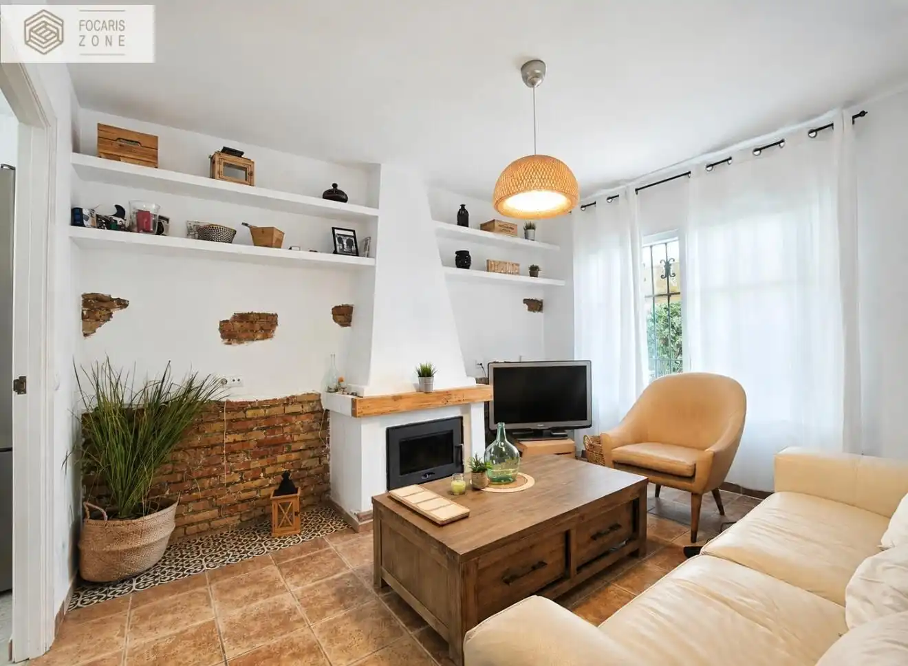 Living room of Ground floor for sale in Estepona  with Private garden, Terrace and Community pool
