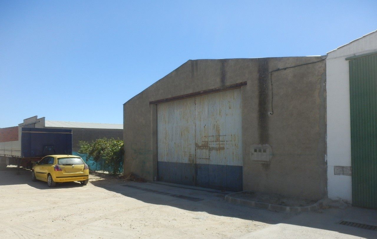 Vista exterior de Nau industrial en venda en Monroy
