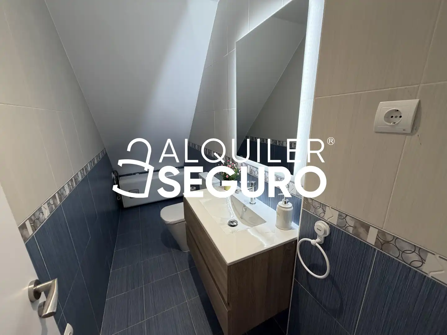 Baño de Piso de alquiler en Yuncos con Calefacción