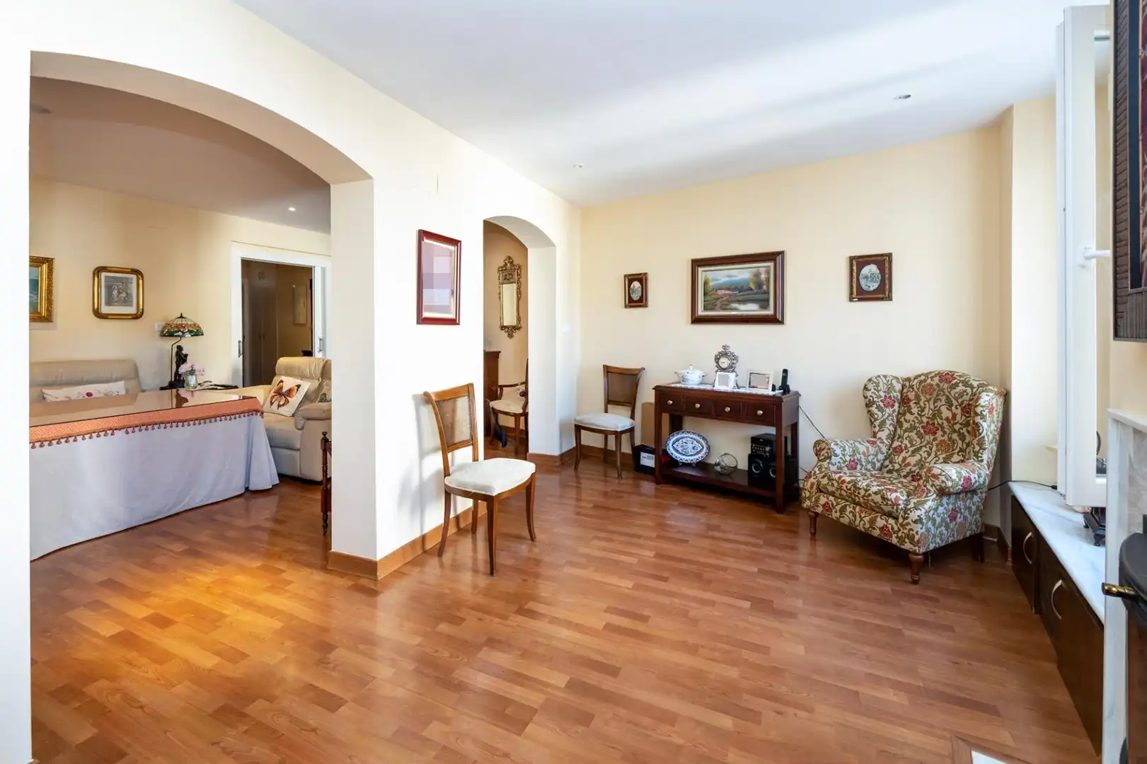 Living room of Detached homes for sale in Loja  with Air Conditioner, Heating and Parquet flooring