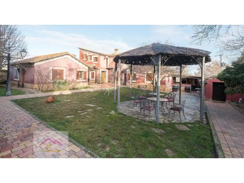 Local en venda a AD BALLESTEROS, 3, Villar de Olalla