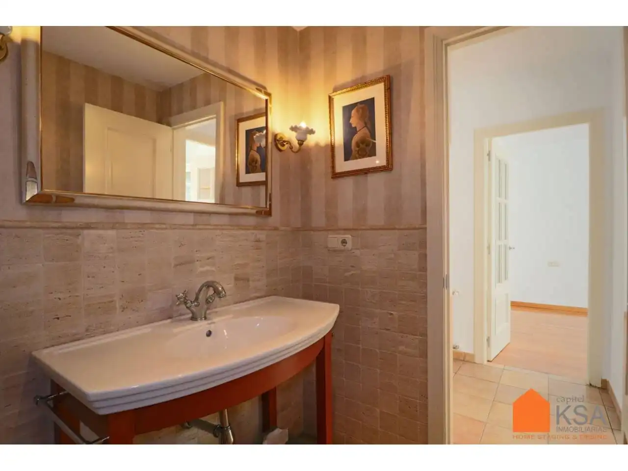 Houses for sale in Calle Piñeiro de Villestro, Parroquias de Santiago