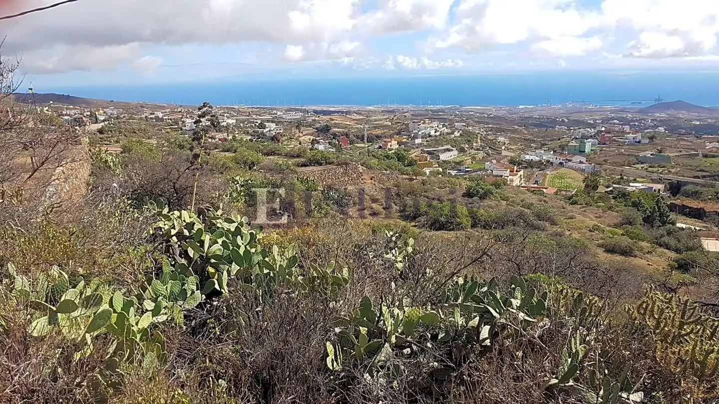 Country homes for sale in Granadilla de Abona  with Private garden