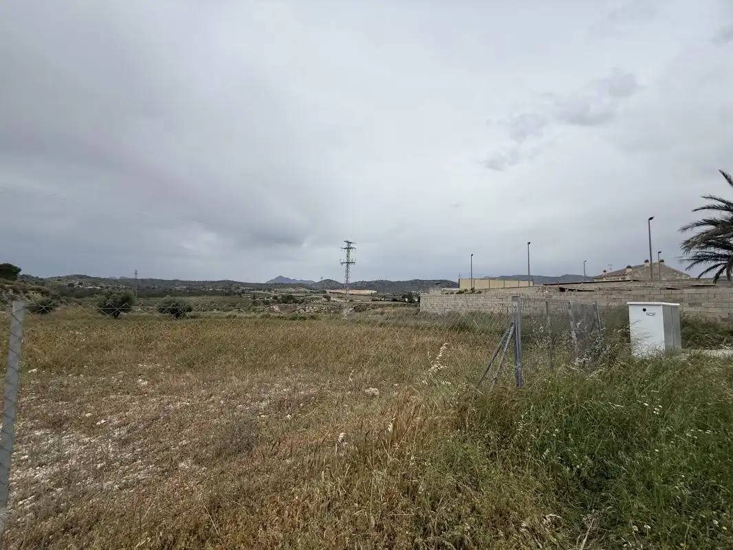 Terreny industrial en venda en Abanilla