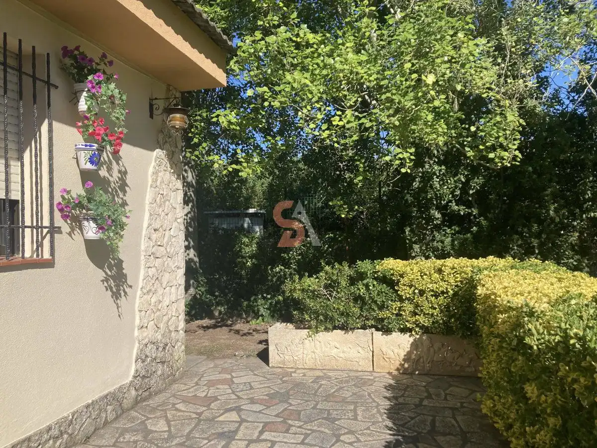Jardín de Casa o chalet en venta en Cubillas de Santa Marta con Calefacción, Jardín privado y Terraza