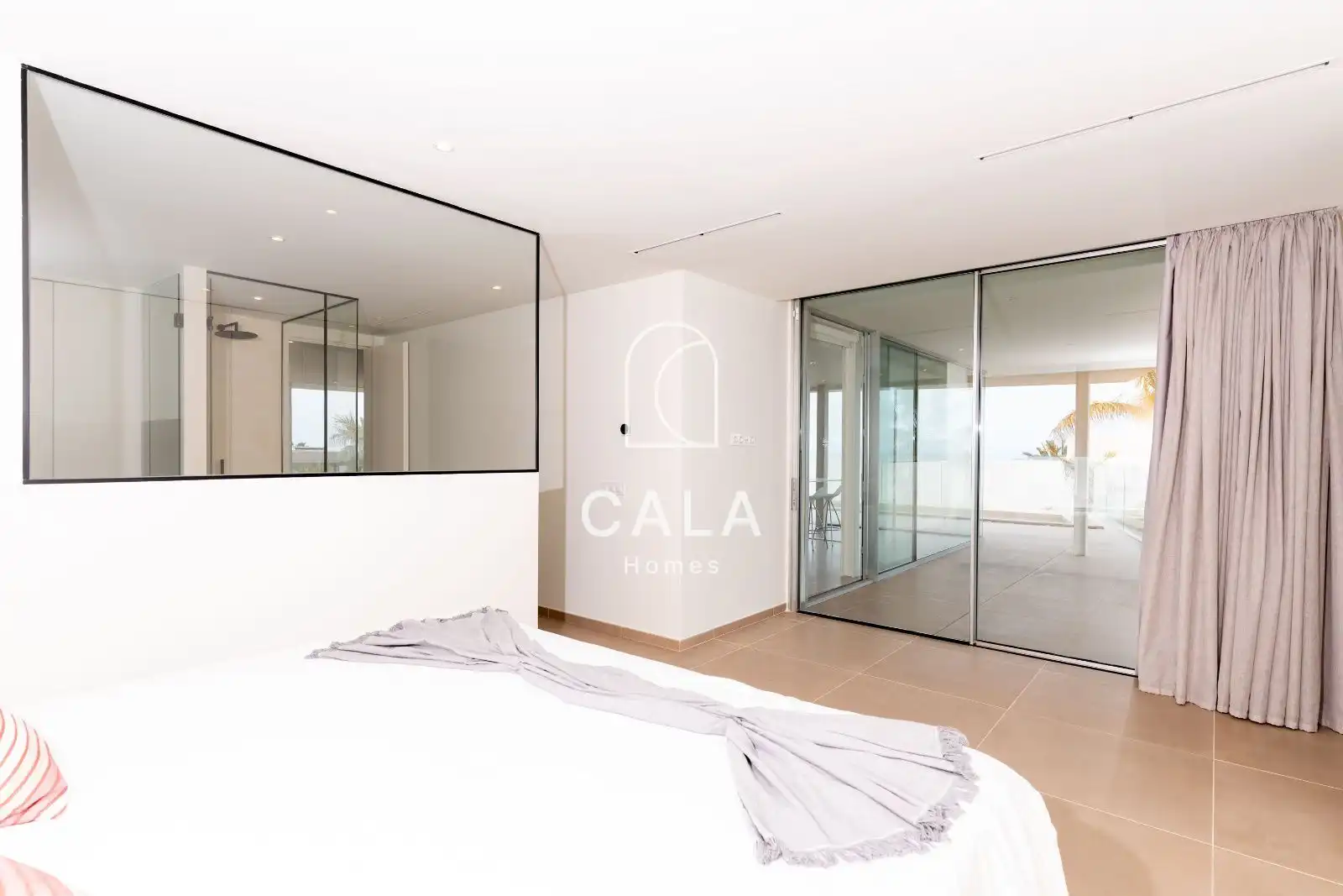 Dormitori de Casa o xalet en venda en Guía de Isora amb Aire condicionat, Calefacció i Terrassa