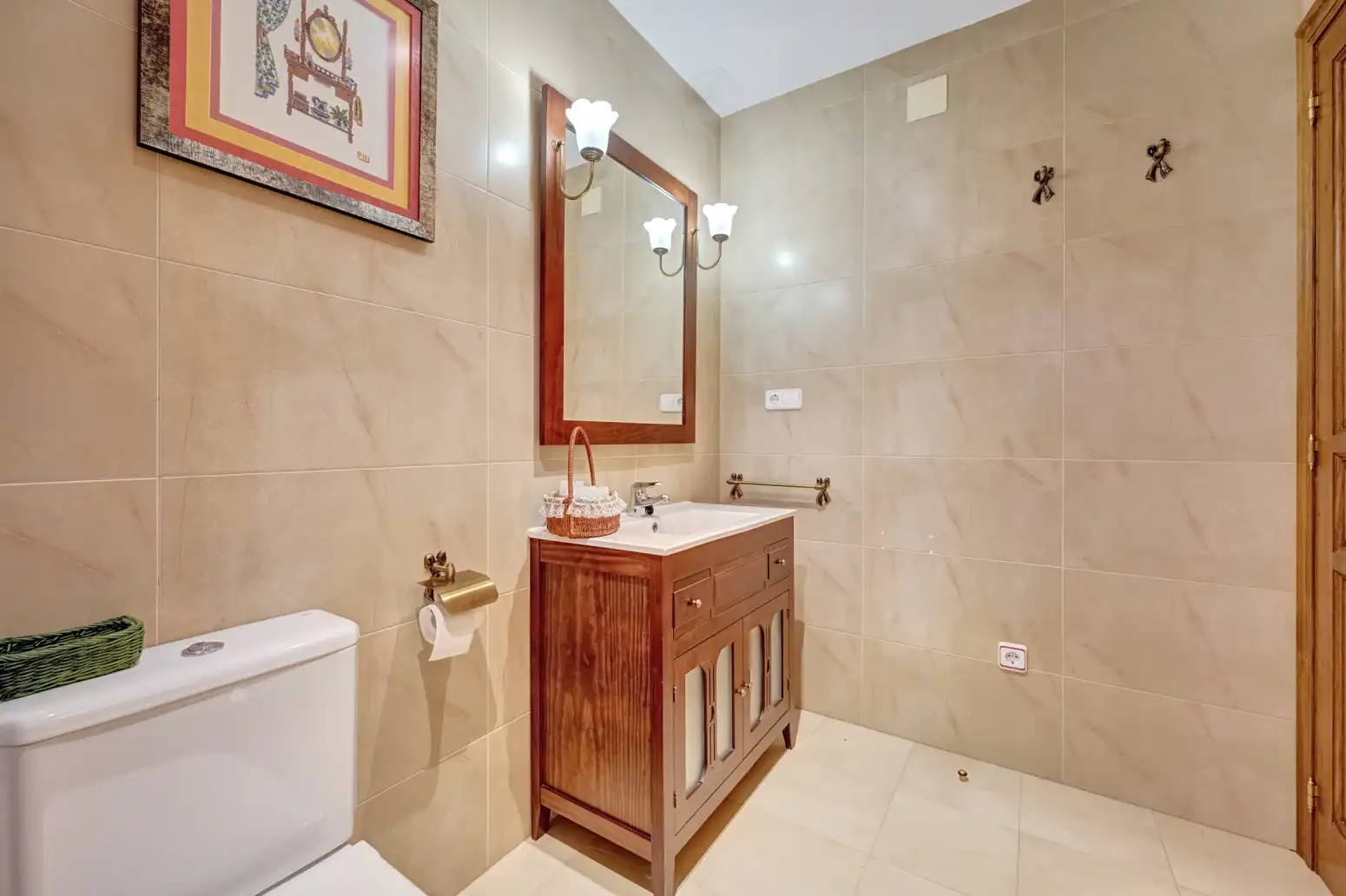 Bathroom of Flat for sale in Garde  with Heating and Terrace