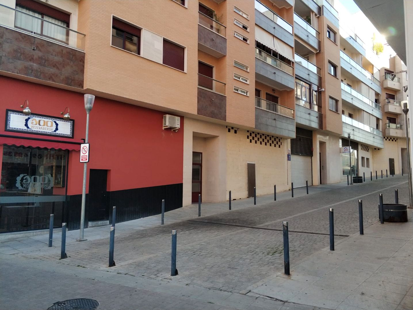 Vista exterior de Garatge de lloguer en Almendralejo