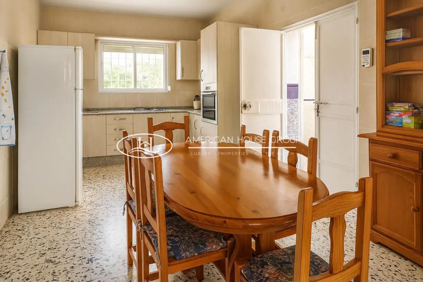 Dining room of Houses for sale in Chiclana de la Frontera