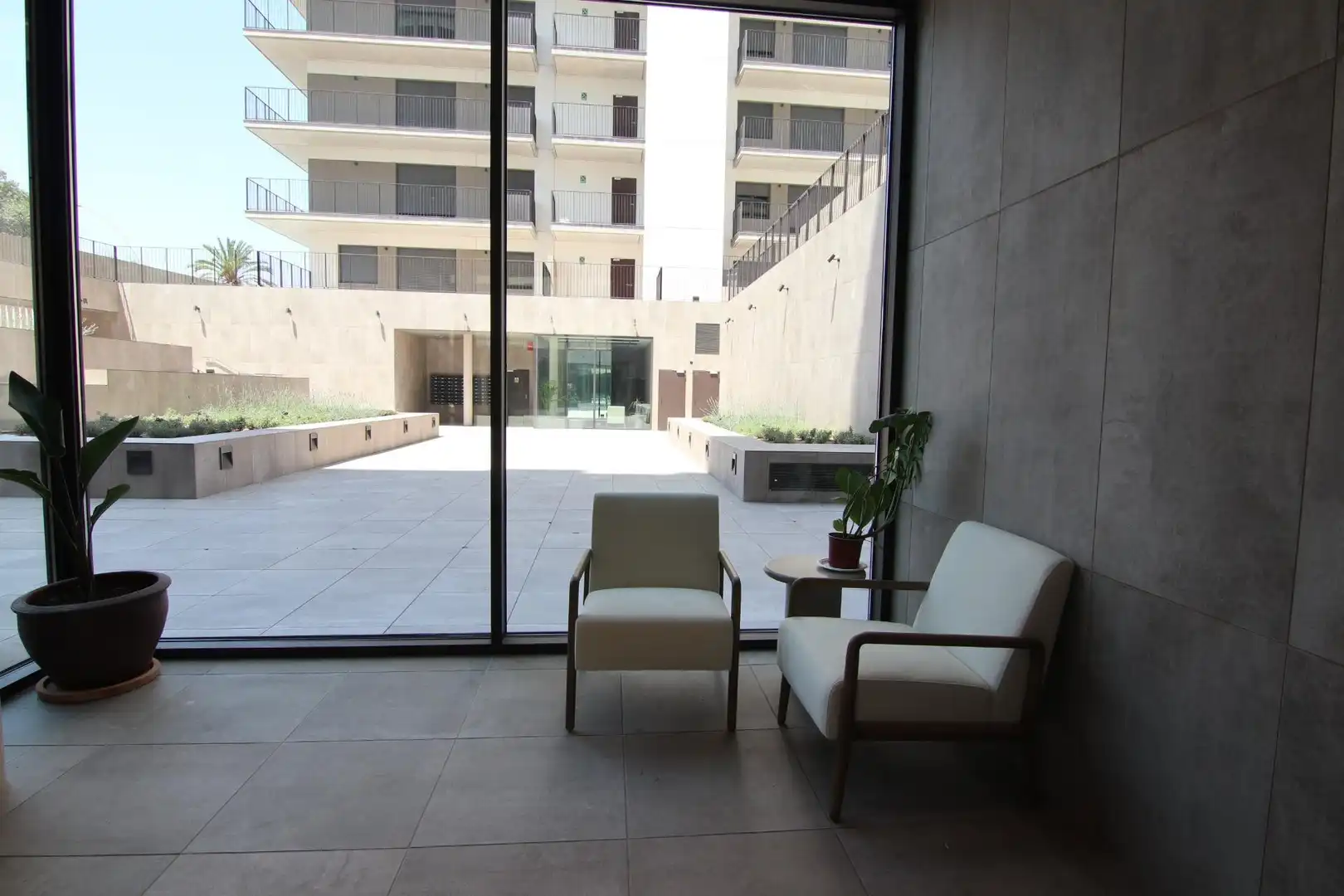 Terraza de Piso de alquiler en Terrassa con Aire acondicionado, Calefacción y Jardín privado