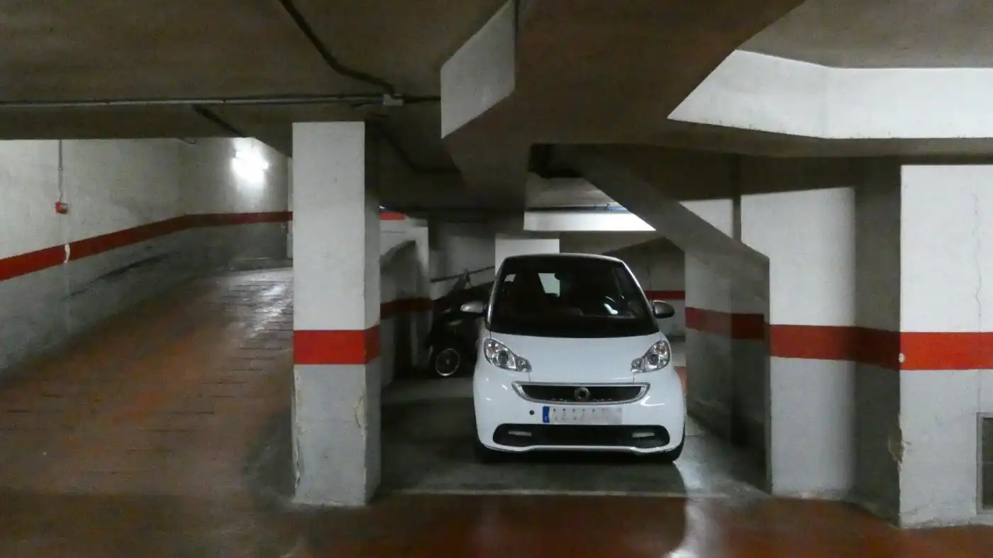 Individual en alquiler en Calle Baró de Pinopar 22, imagen 3