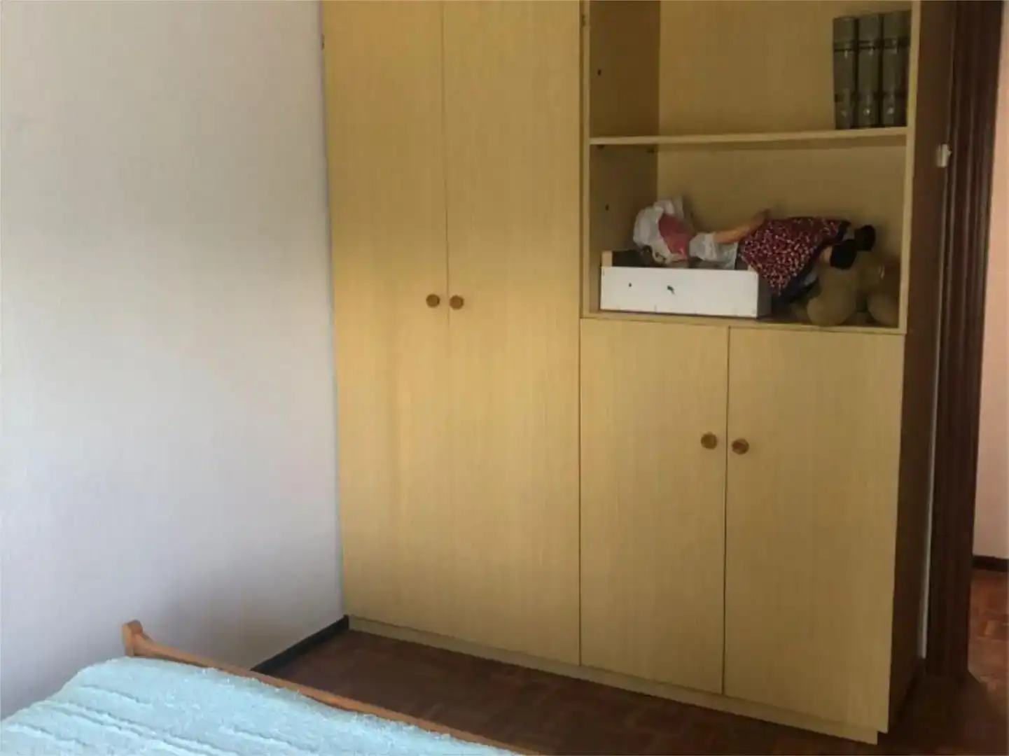 Dormitori de Casa adosada en venda en Miranda de Ebro amb Jardí privat, Parquet i Traster