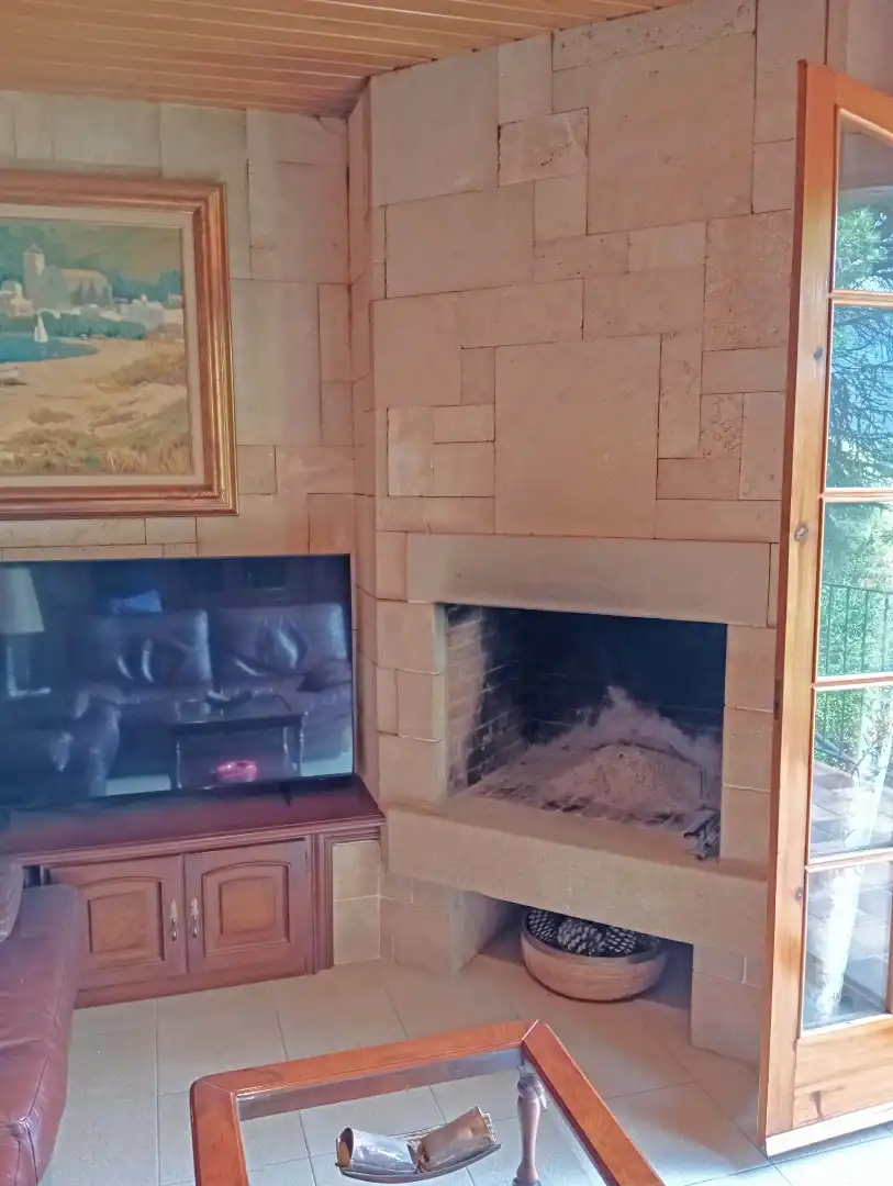 Wohnzimmer von Einfamilien-Reihenhaus zum Verkauf in Montseny mit Heizung, Parkett und Terrasse