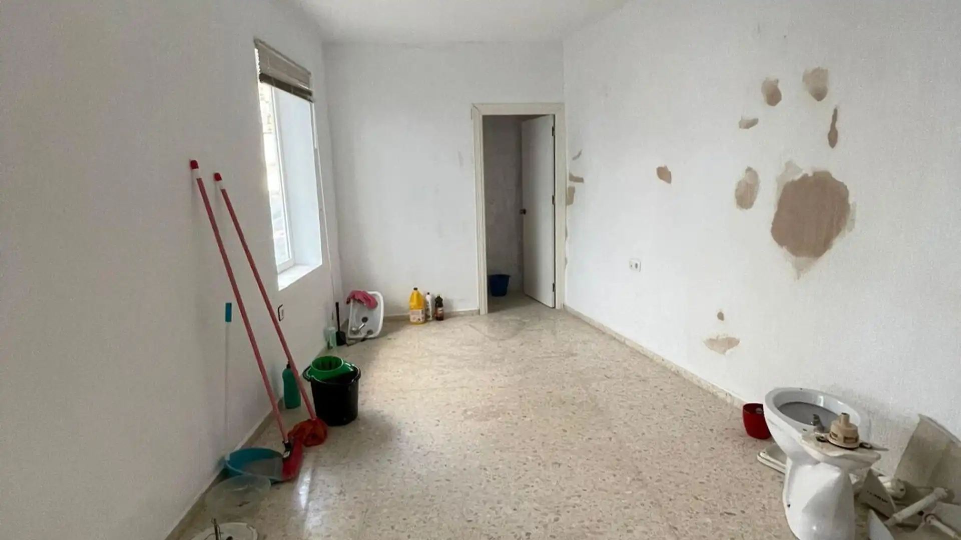 Habitación de Local en venta en Arcos de la Frontera con Aire acondicionado