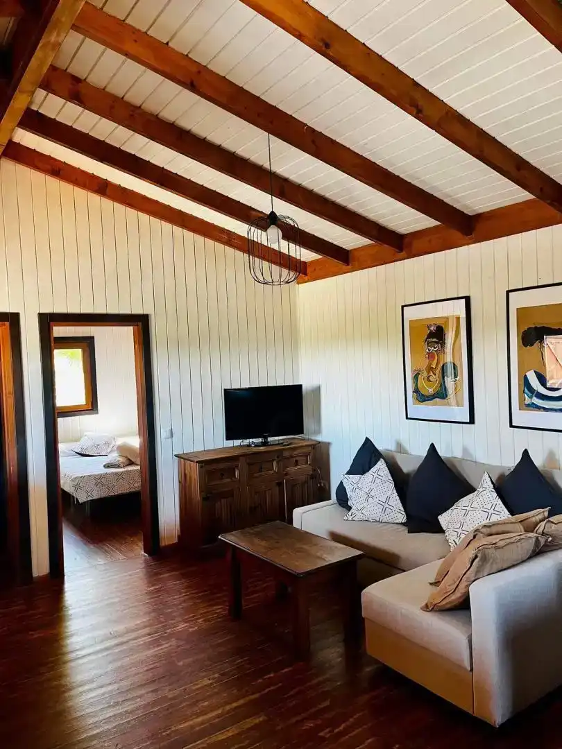 Sala d'estar de Casa o xalet de lloguer en Tarifa amb Aire condicionat, Jardí privat i Parquet