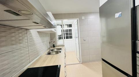 Foto 2 de Pis de lloguer a De Demóstenes, El Cónsul - Ciudad Universitaria - El Romeral, Málaga Capital