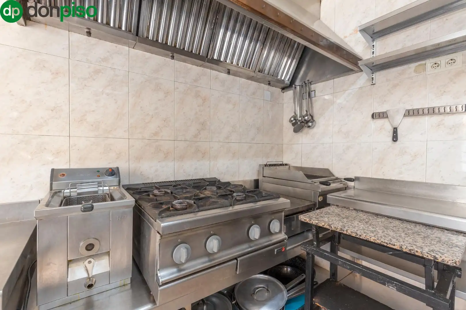Kitchen of Commercial properties for sale in Fuente Vaqueros