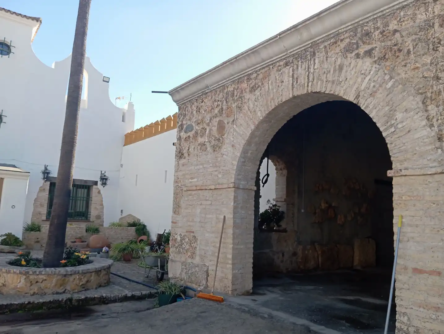 Houses for sale in La Algaba  with Air Conditioner, Heating and Private garden