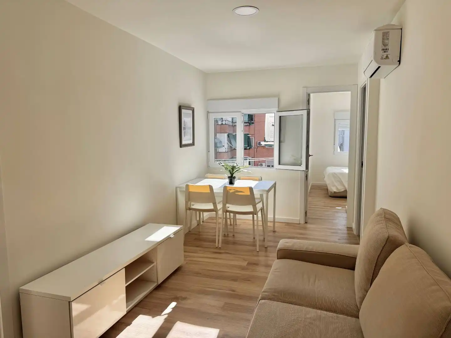 Sala de estar de Piso en venta en  Madrid Capital con Aire acondicionado
