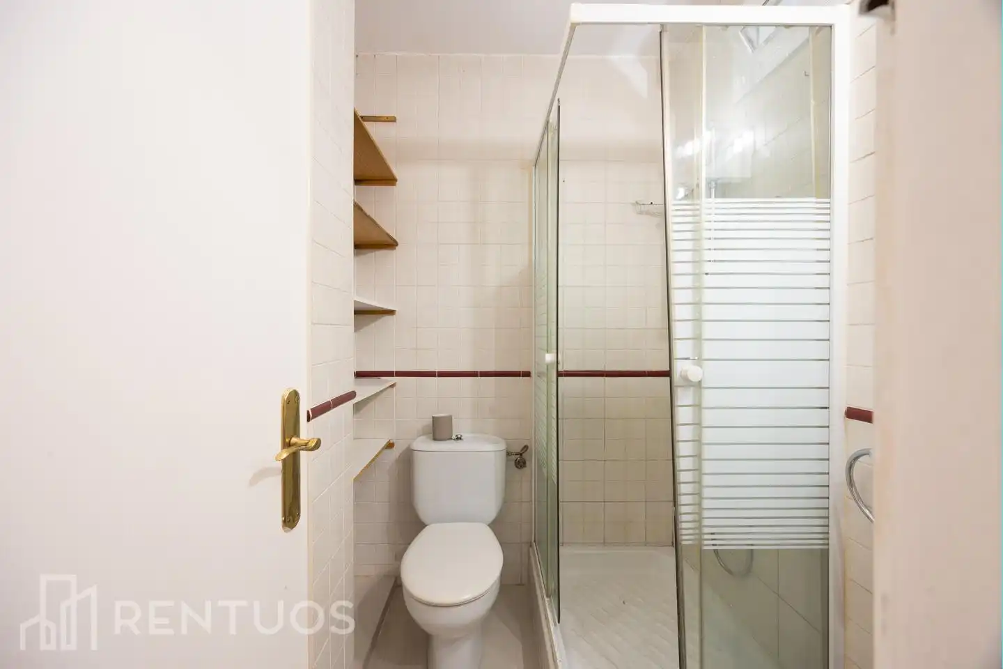 Badezimmer von Erdgeschoss zur Miete in Madrid mit Heizung, Parkett und Möbliert
