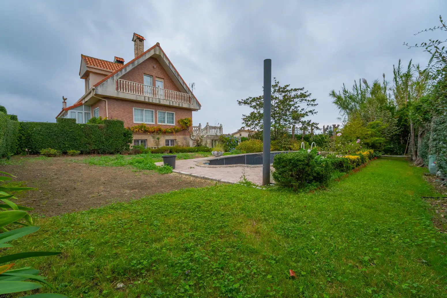 Garden of Houses for sale in Cueto