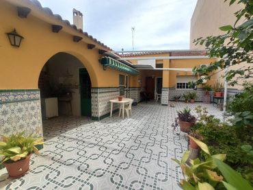 Casa amb jardí en venda a Centro