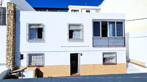 Foto 2 de Casa adosada en venda a Centro, Salobreña