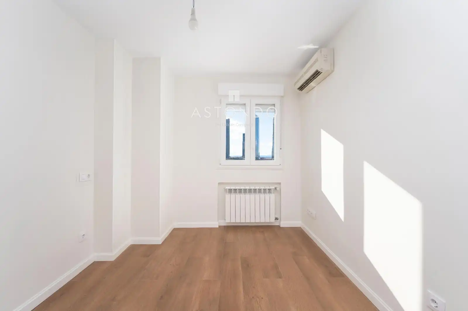 Habitación de Piso de alquiler en Madrid con Aire acondicionado, Calefacción y Piscina