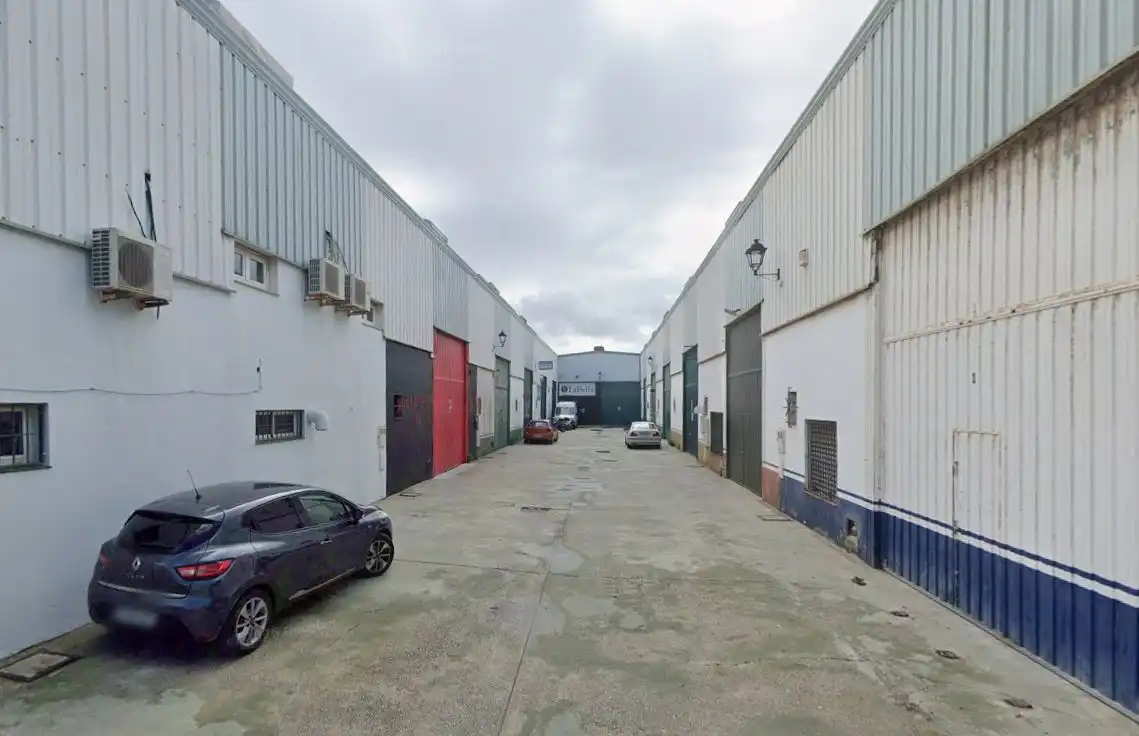 Nave industrielle à vendre à INDUSTRIAL ZABAL BAJO