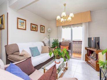 Flat with lift for sale in Calle del Canal del Bósforo