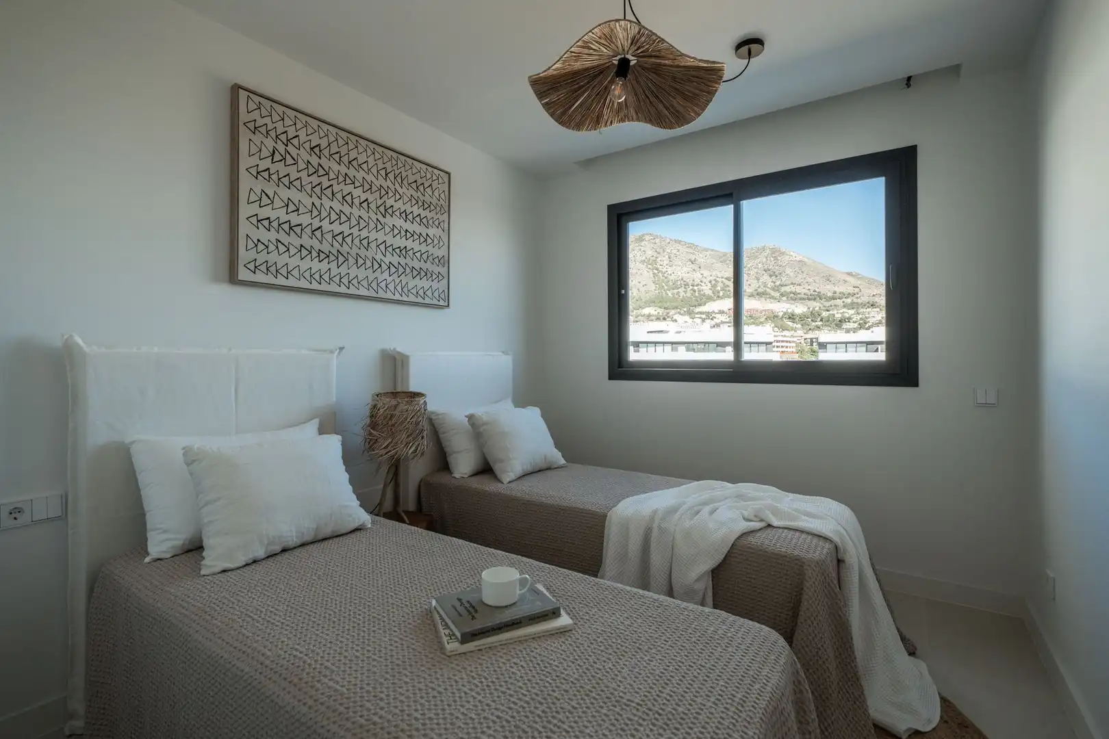 Schlafzimmer von Dachboden zum Verkauf in Fuengirola mit Terrasse