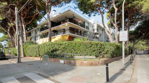 Foto 5 de Piso en venta en C/ Vint-i-u, La Pineda, Castelldefels