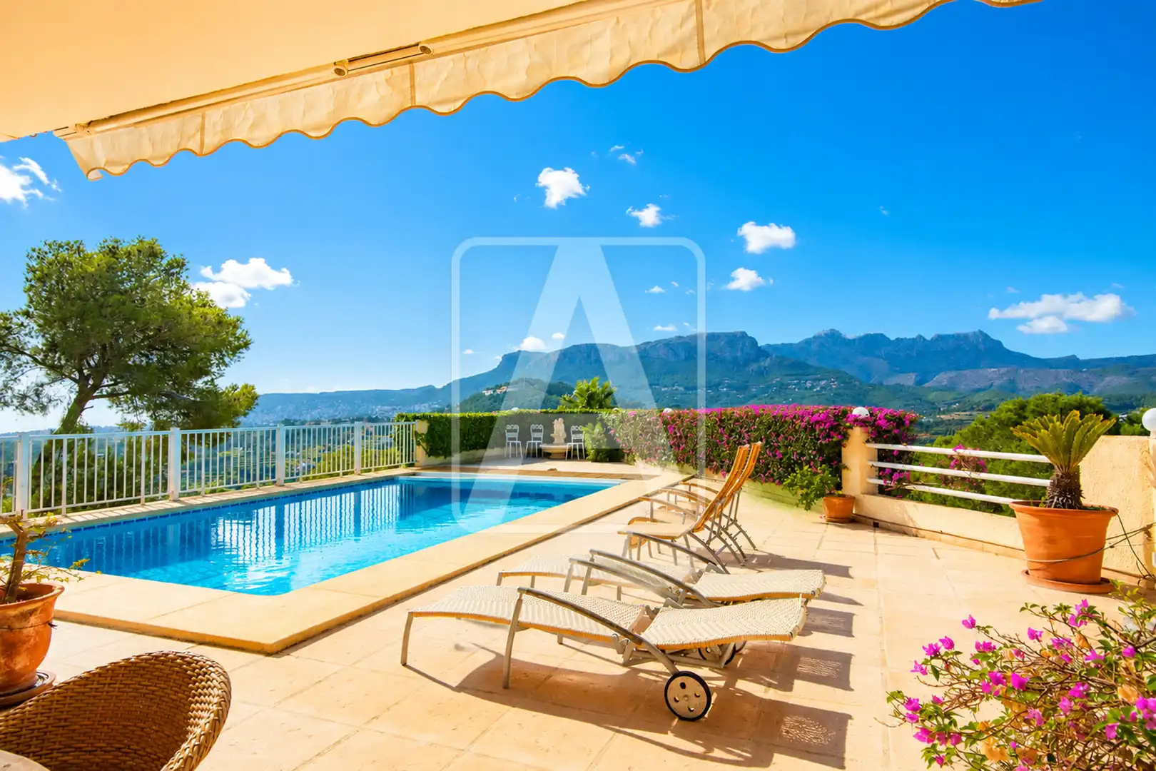 Terrace of Houses for sale in Calpe / Calp  with Air Conditioner, Heating and Private garden