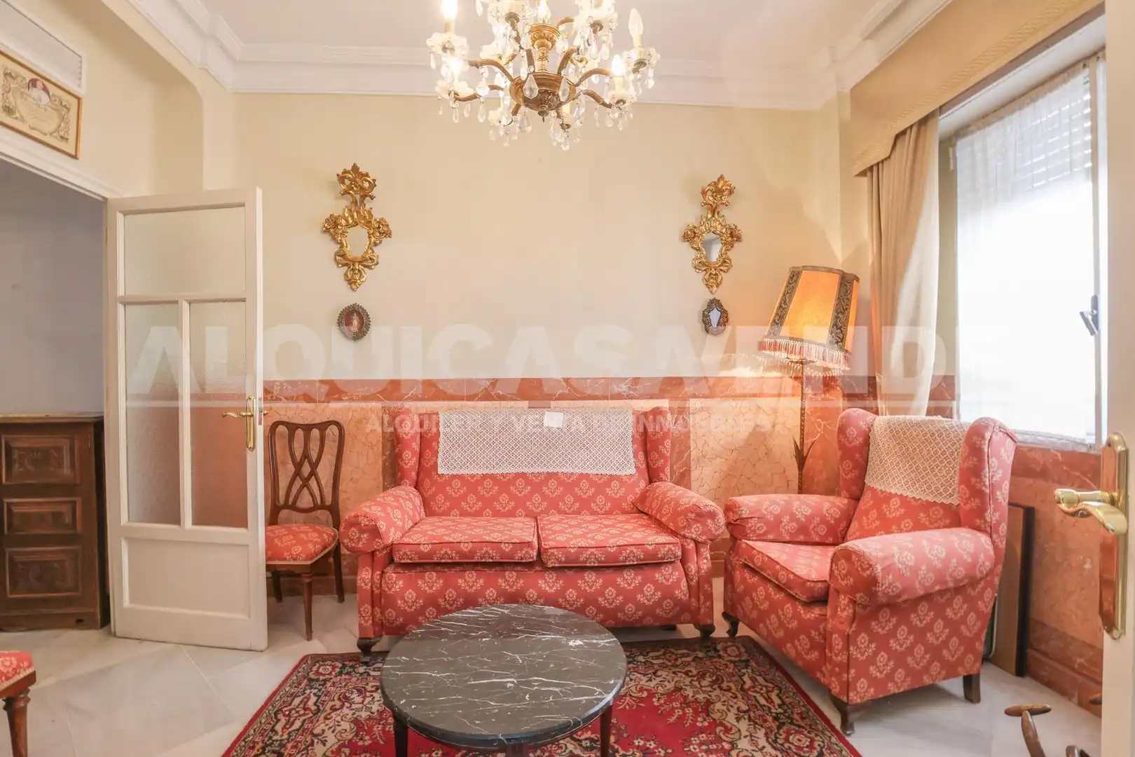 Flat with balcony for sale in Los Remedios, imagen 2