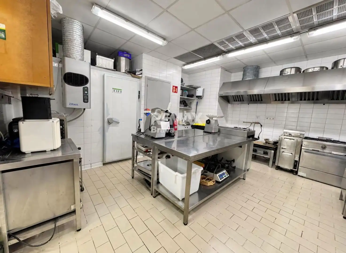 Cuina de Local en venda en Flaçà, Girona