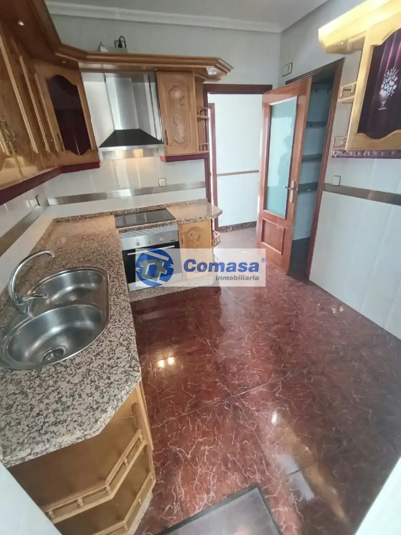 Piso con jardín en venta en Martos