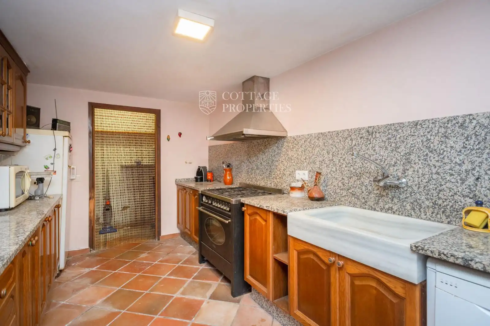 Cocina de Finca rústica en venta en Sant Miquel de Campmajor con Calefacción y Piscina