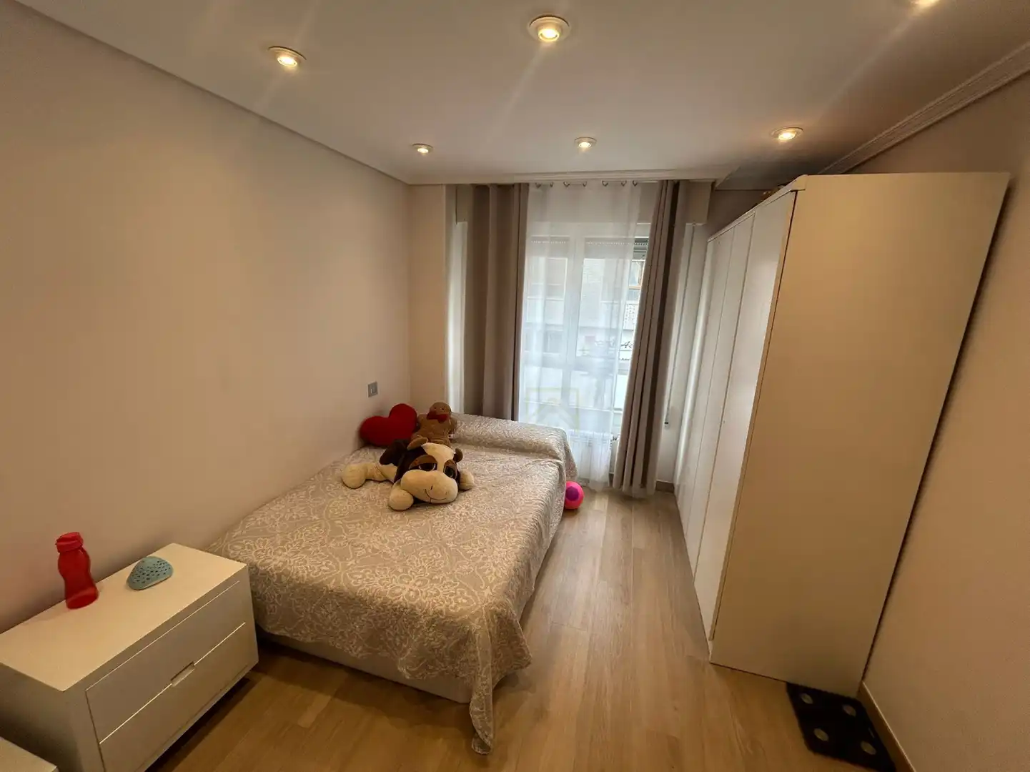 Bedroom of Flat for sale in Cartes  with Heating and Furnished
