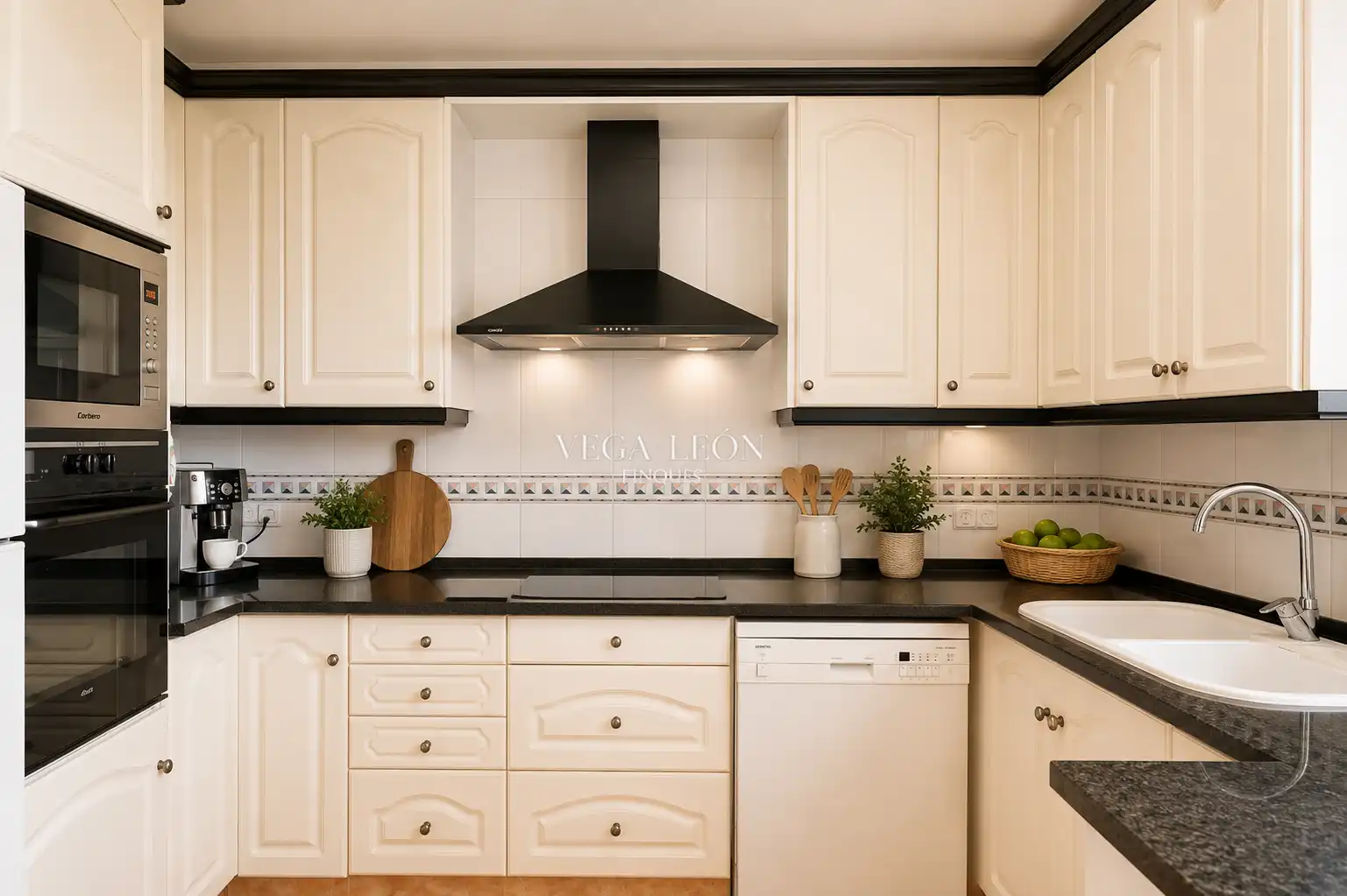 Cocina de Casa o chalet en venta en Mataró con Calefacción, Jardín privado y Terraza