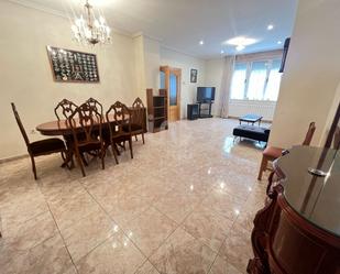 Sala d'estar de Casa o xalet en venda en Daimiel amb Aire condicionat i Terrassa
