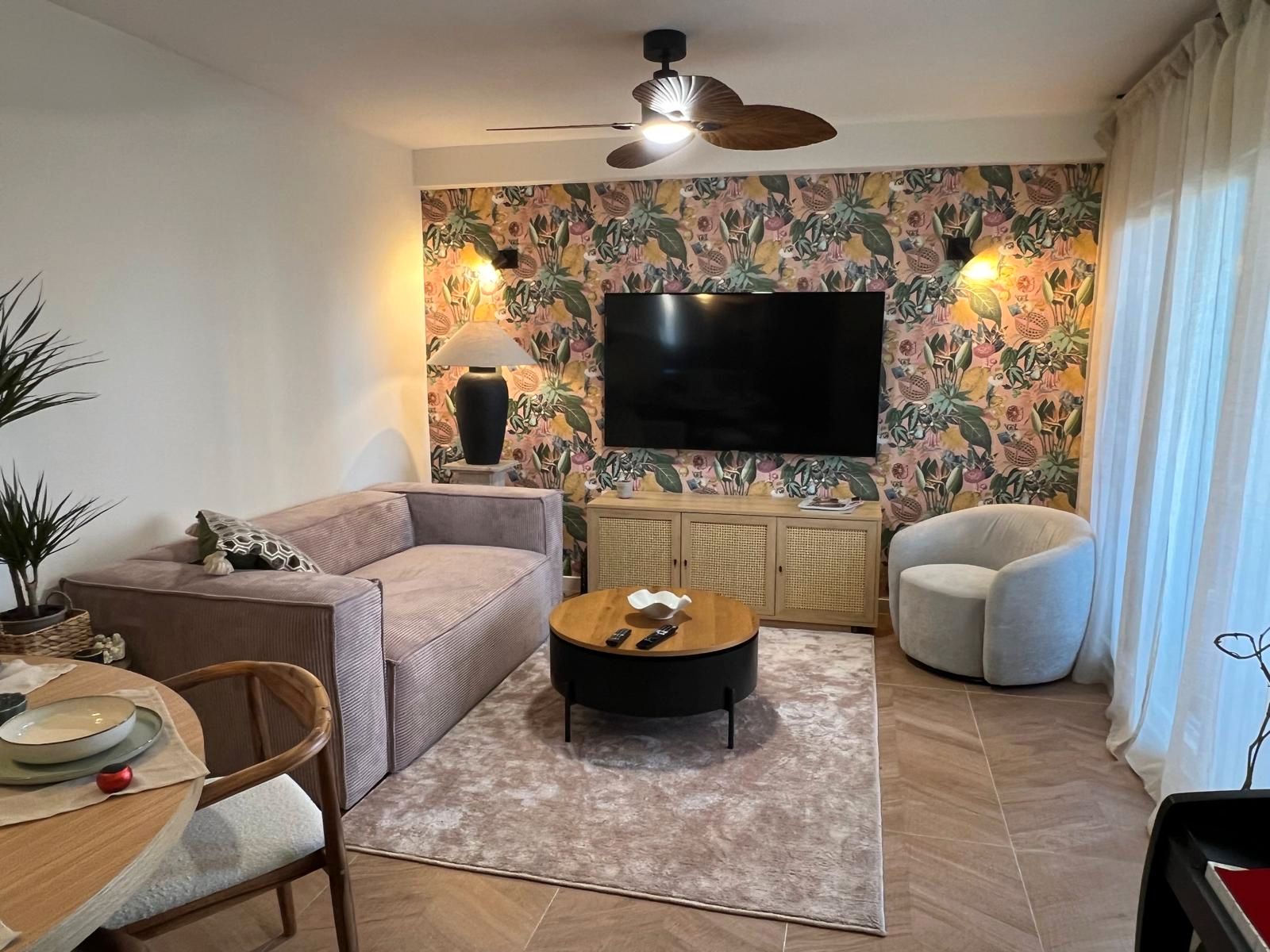 Living room of Flat for sale in Orihuela  with Air Conditioner, Terrace and Furnished