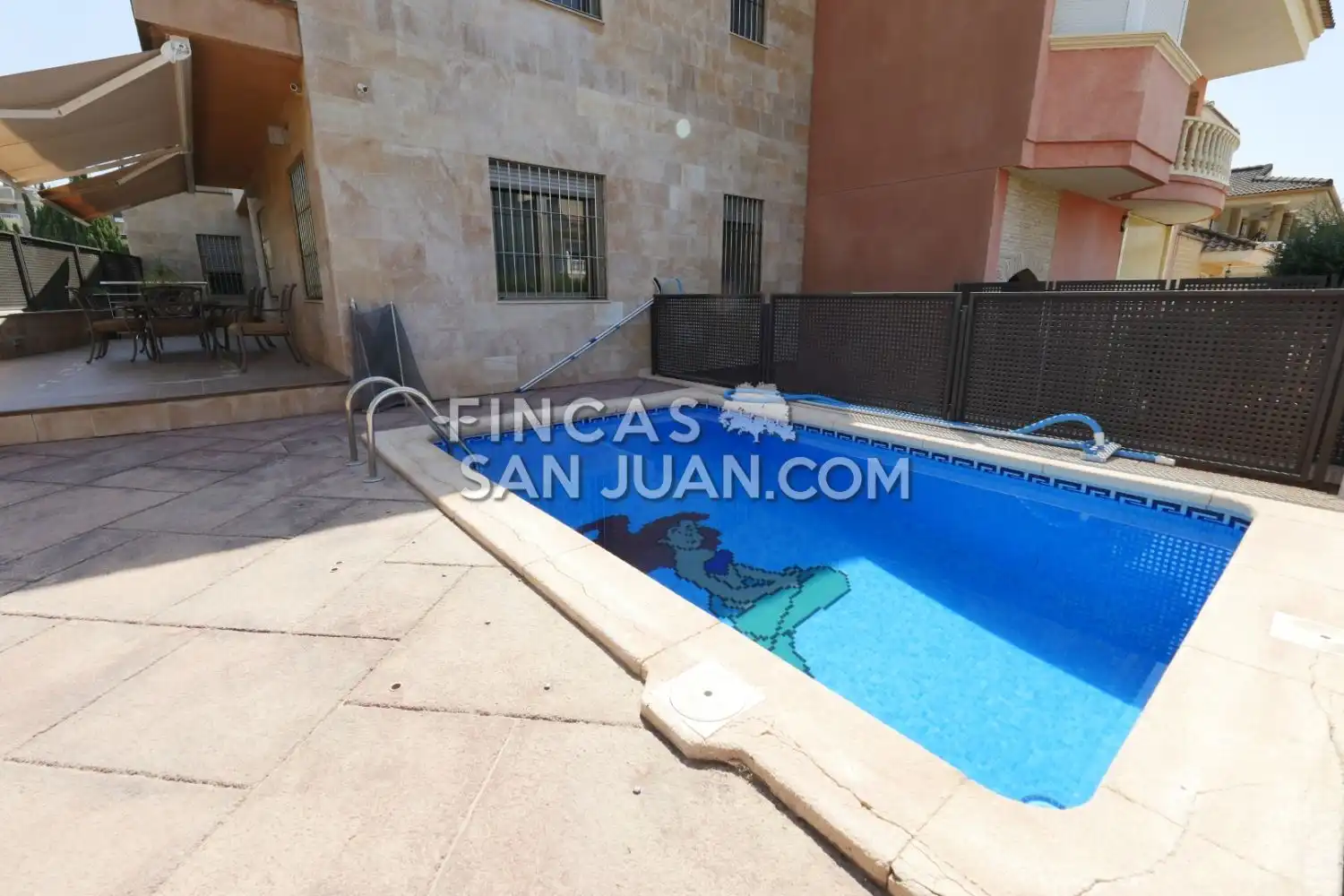 Piscina de Casa o xalet en venda en Orihuela amb Jardí privat, Terrassa i Traster